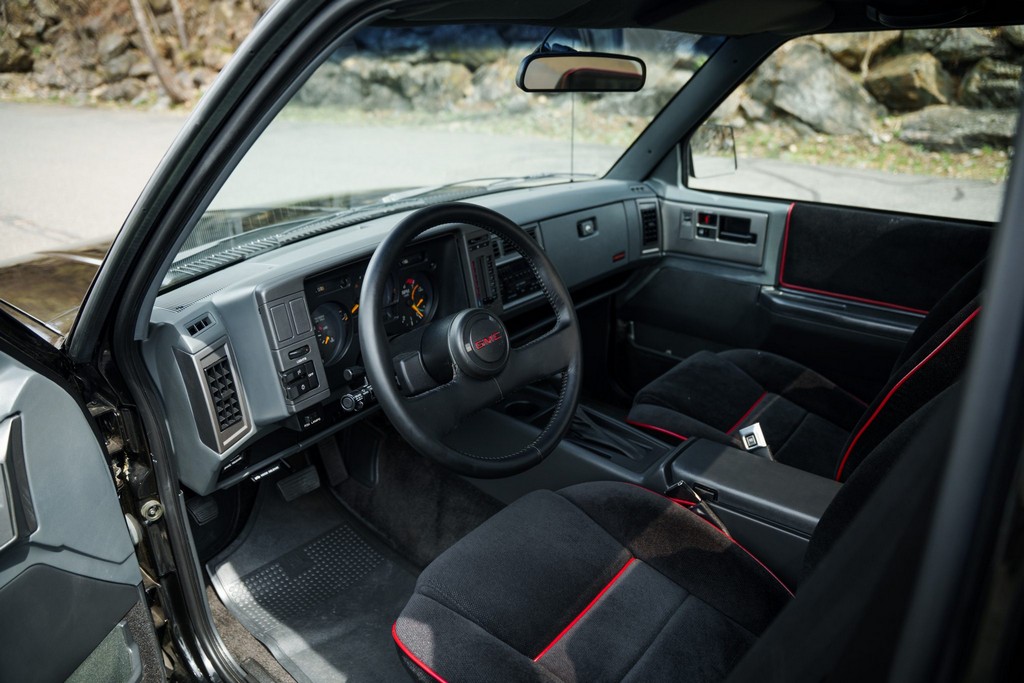 1991 GMC Syclone - Image 68