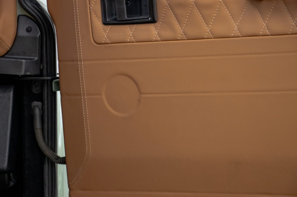 1995 Land Rover Defender 110 - Online Sale - Image 81