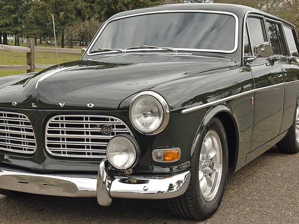 1968 Volvo 122S Wagon - Image 9