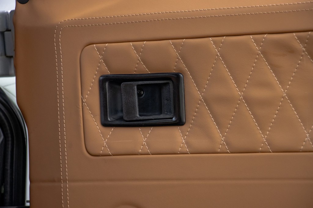 1995 Land Rover Defender 110 - Online Sale - Image 82