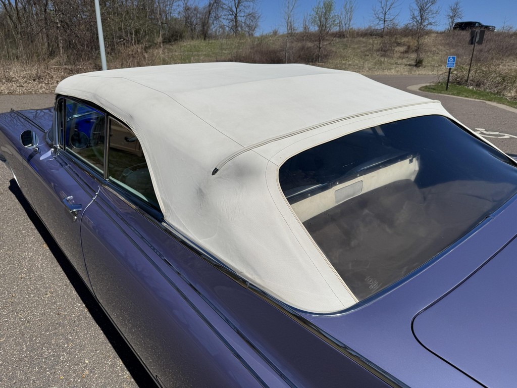1960 Cadillac Eldorado Biarritz Convertible - Image 31
