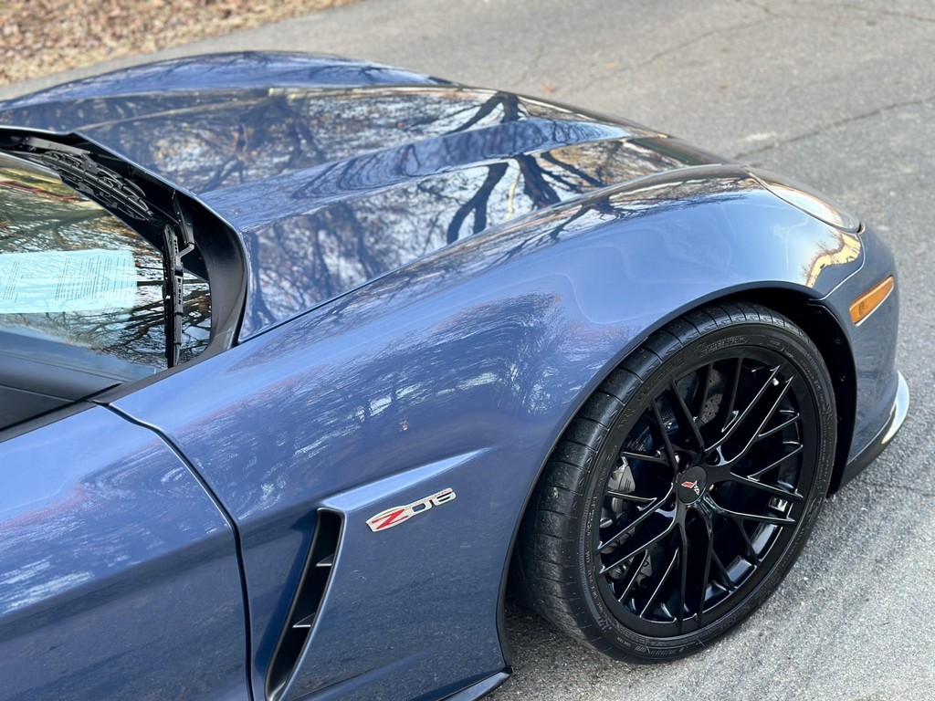 2011 Chevrolet Corvette Z06 Carbon Edition Z07 - Image 10