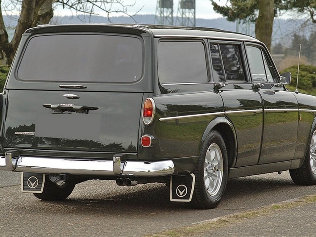 1968 Volvo 122S Wagon - Image 13
