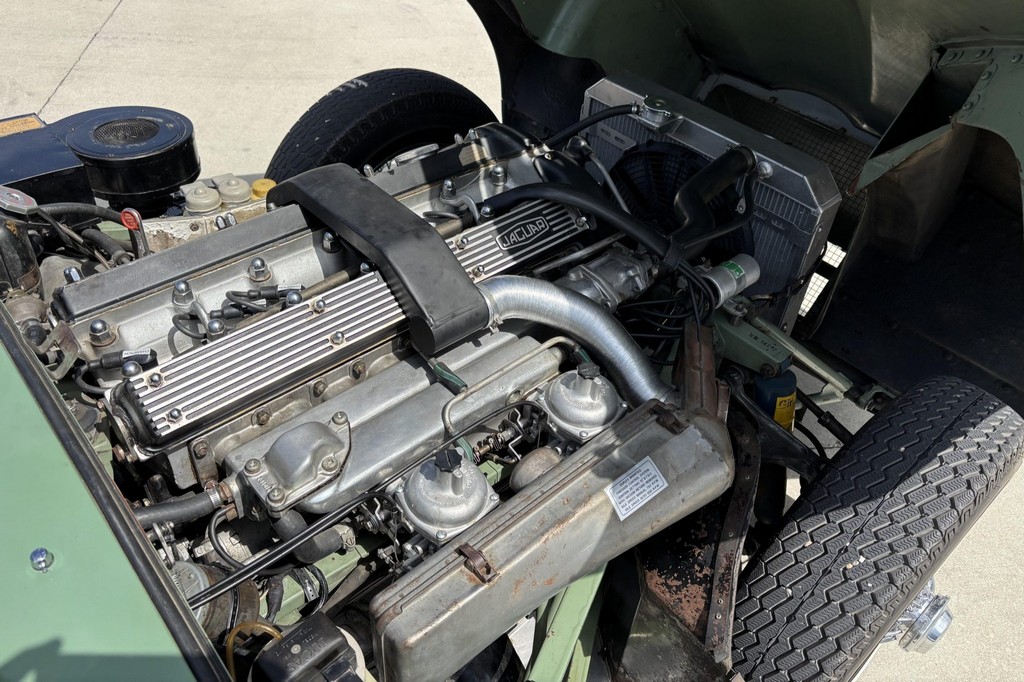 1971 Jaguar XKE Series II Roadster - Image 57