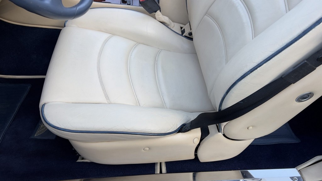 2001 Bentley Azure - Image 58