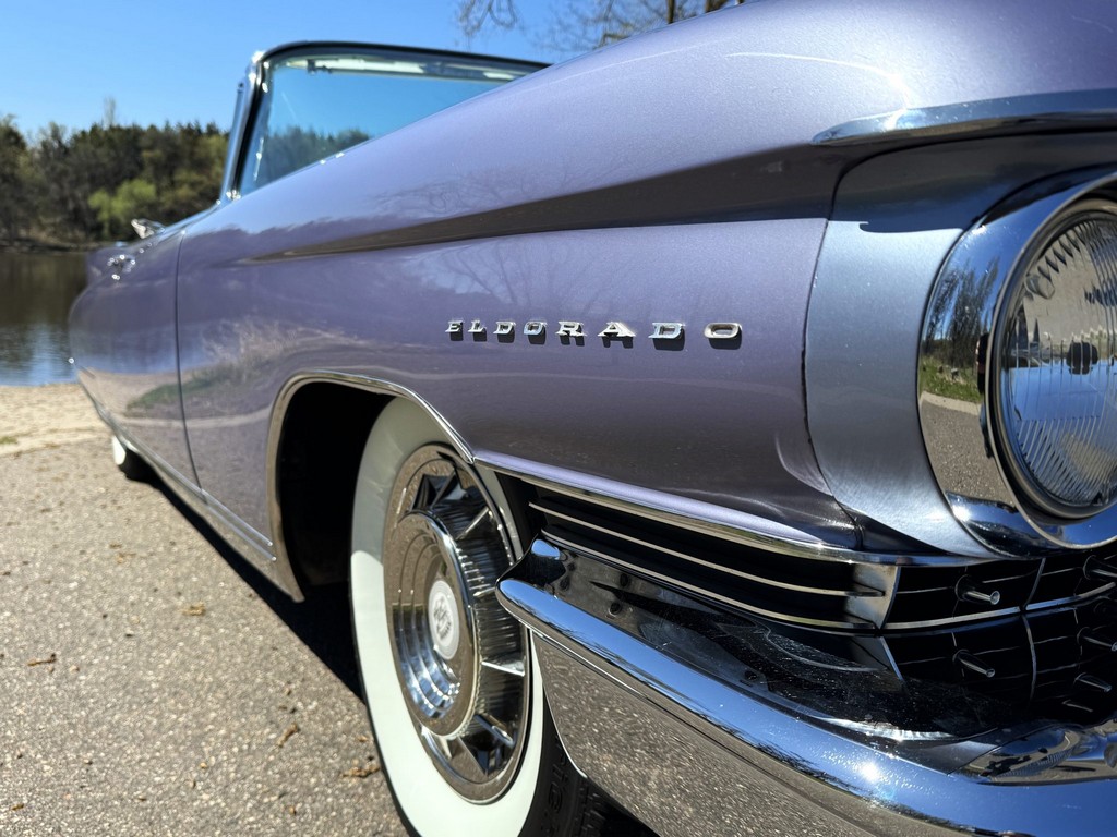 1960 Cadillac Eldorado Biarritz Convertible - Image 32