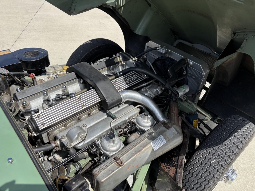 1971 Jaguar XKE Series II Roadster - Image 58