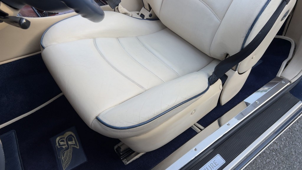 2001 Bentley Azure - Image 59