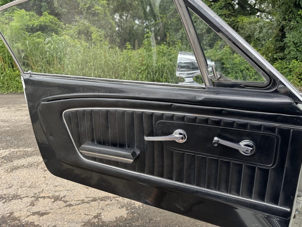 1965 Ford Mustang Fastback 289 - Image 19