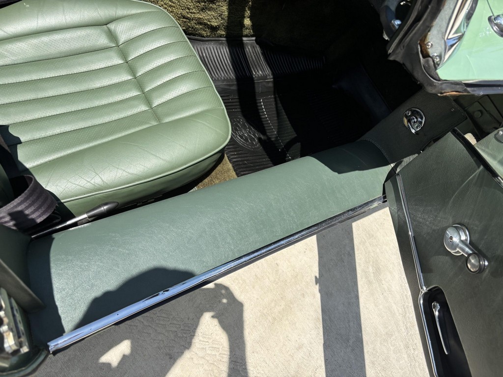 1971 Jaguar XKE Series II Roadster - Image 65