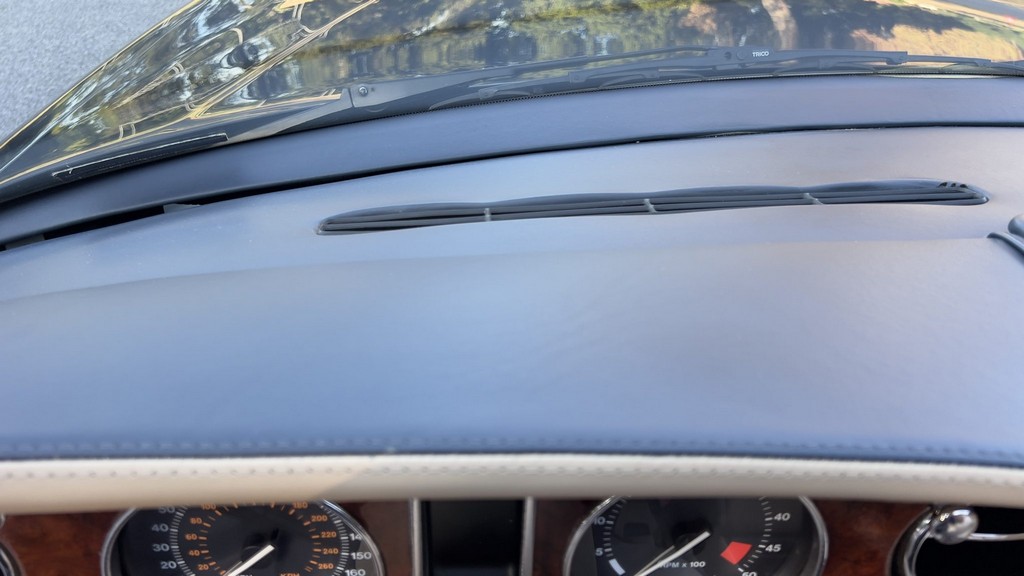 2001 Bentley Azure - Image 67