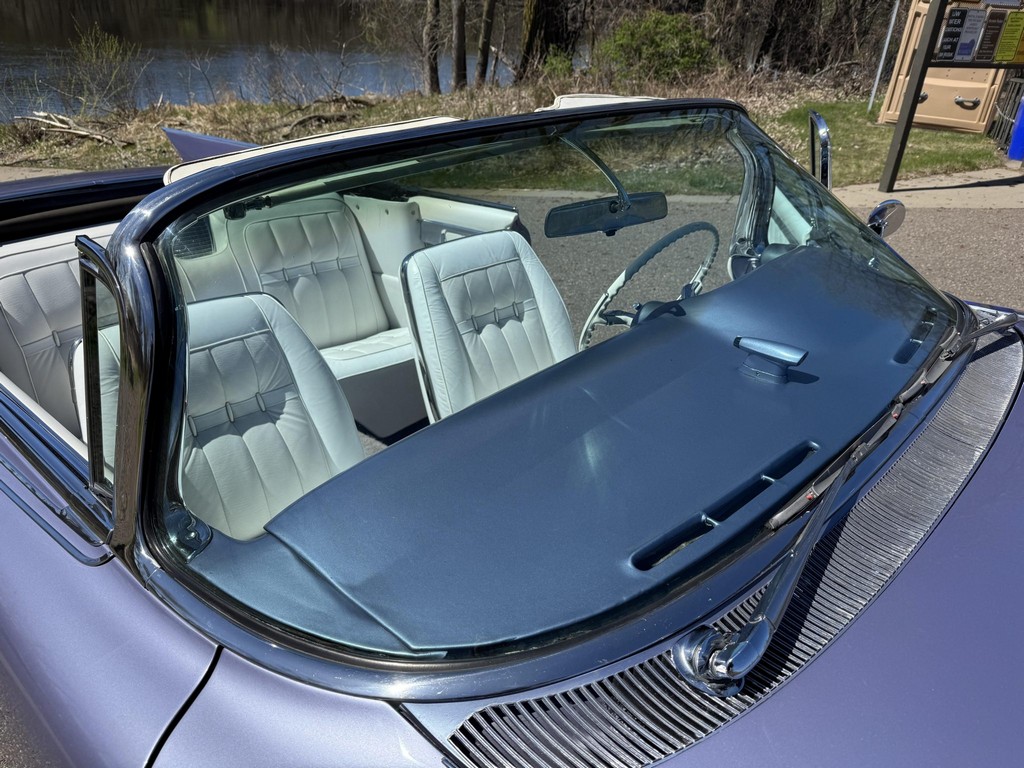1960 Cadillac Eldorado Biarritz Convertible - Image 39