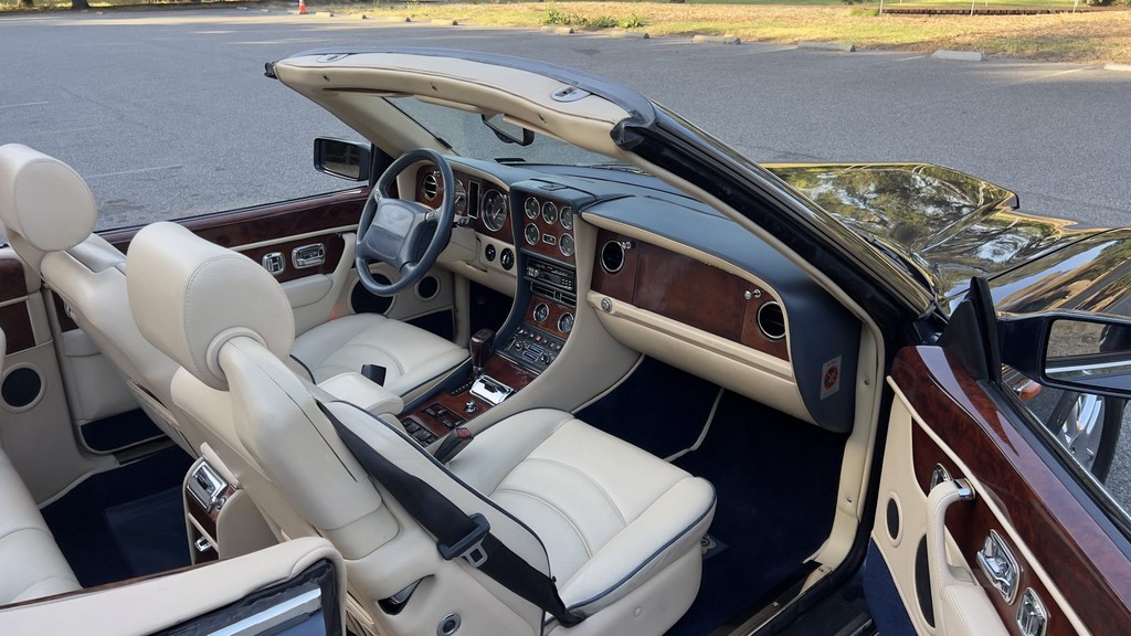 2001 Bentley Azure - Image 79