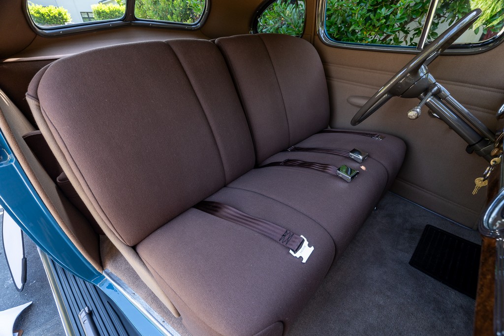 1940 Chevrolet One-Ten Club Coupe - Image 113