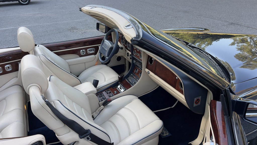 2001 Bentley Azure - Image 81