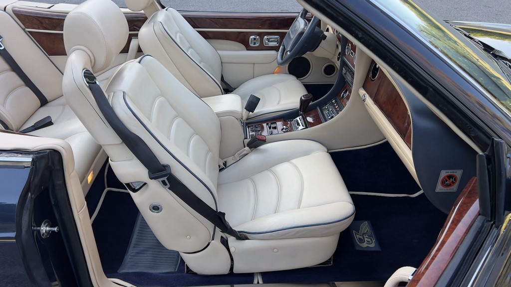 2001 Bentley Azure - Image 82