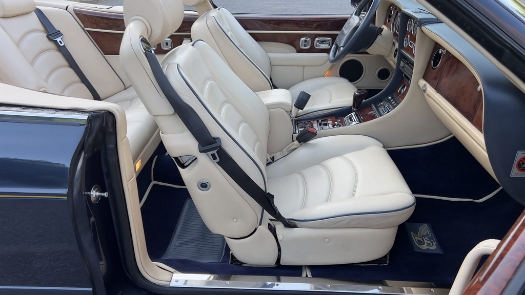 2001 Bentley Azure - Image 83