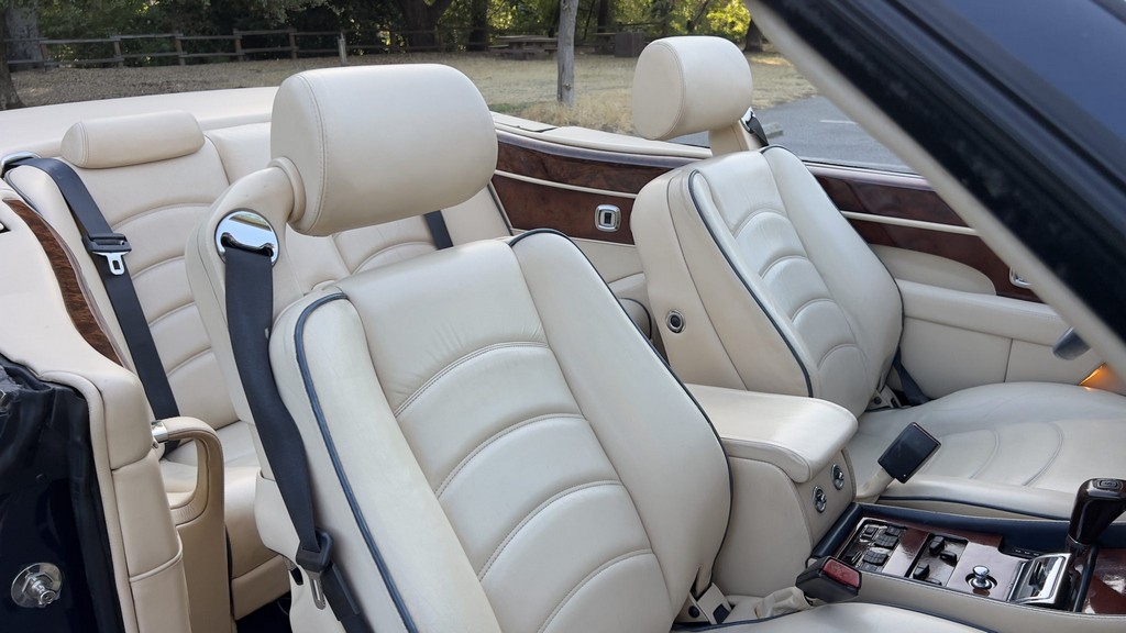 2001 Bentley Azure - Image 85