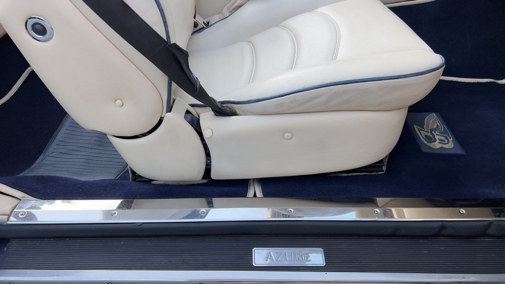 2001 Bentley Azure - Image 90