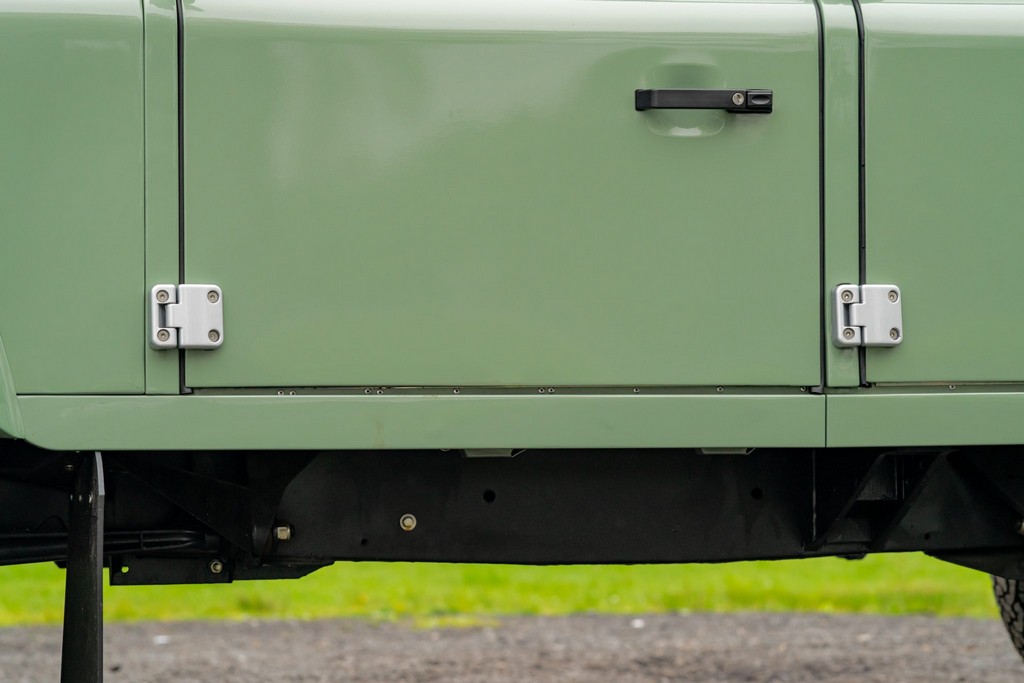 1995 Land Rover Defender 110 - Online Sale - Image 7