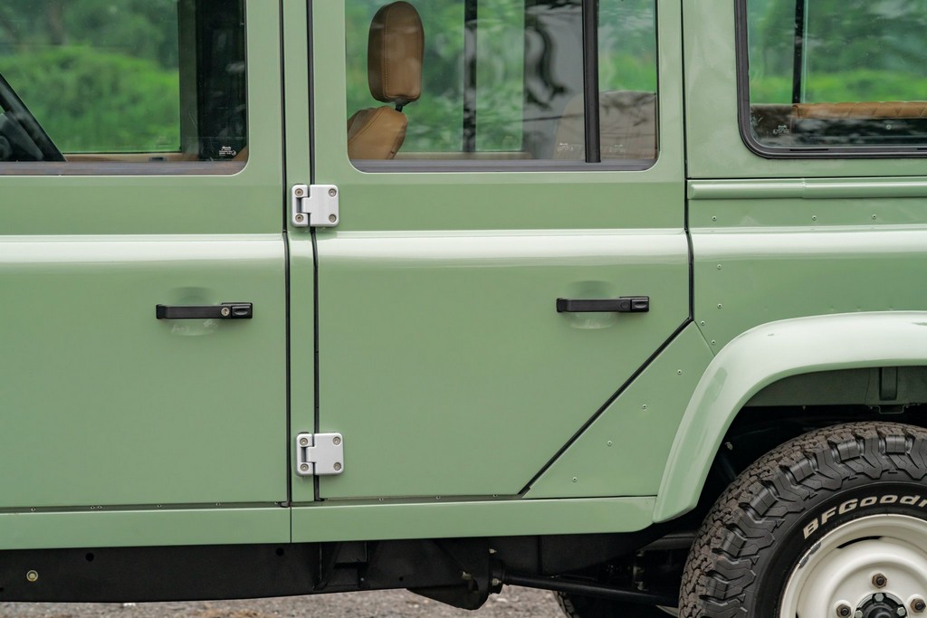 1995 Land Rover Defender 110 - Online Sale - Image 8