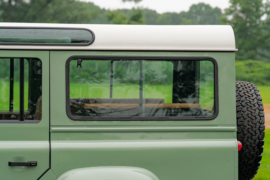 1995 Land Rover Defender 110 - Online Sale - Image 10