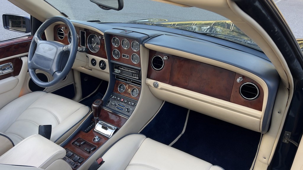 2001 Bentley Azure - Image 97