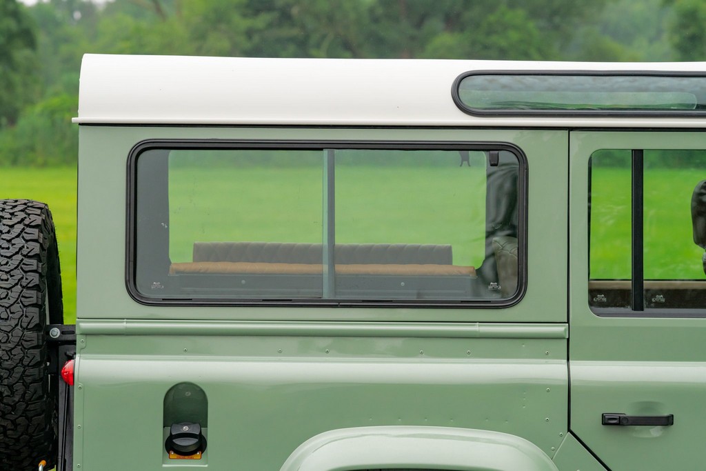 1995 Land Rover Defender 110 - Online Sale - Image 14