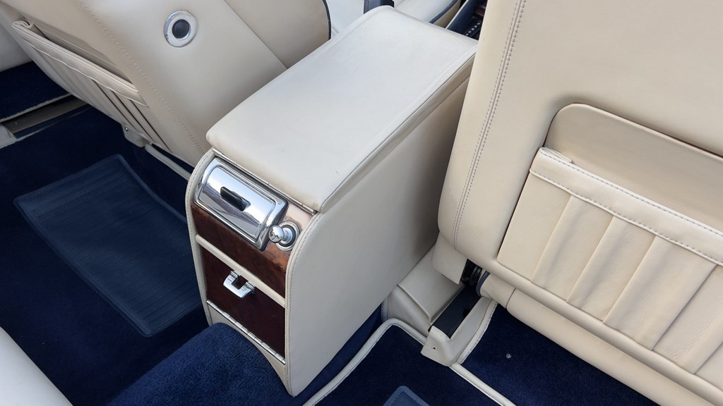 2001 Bentley Azure - Image 103