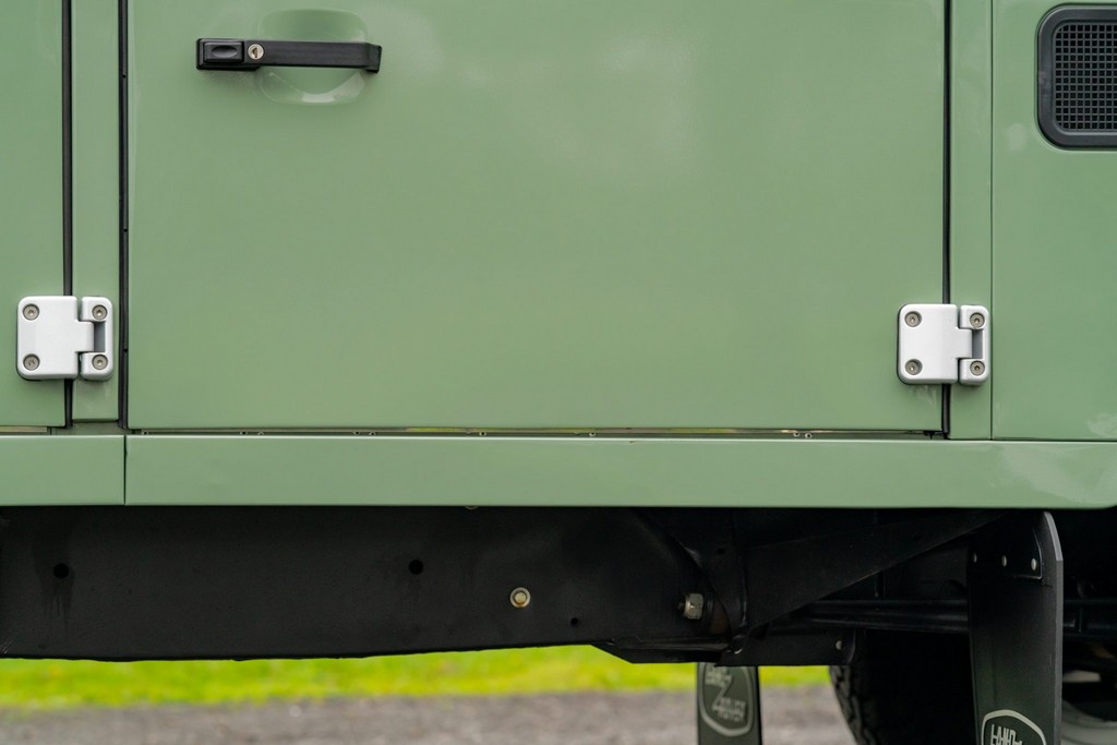 1995 Land Rover Defender 110 - Online Sale - Image 18