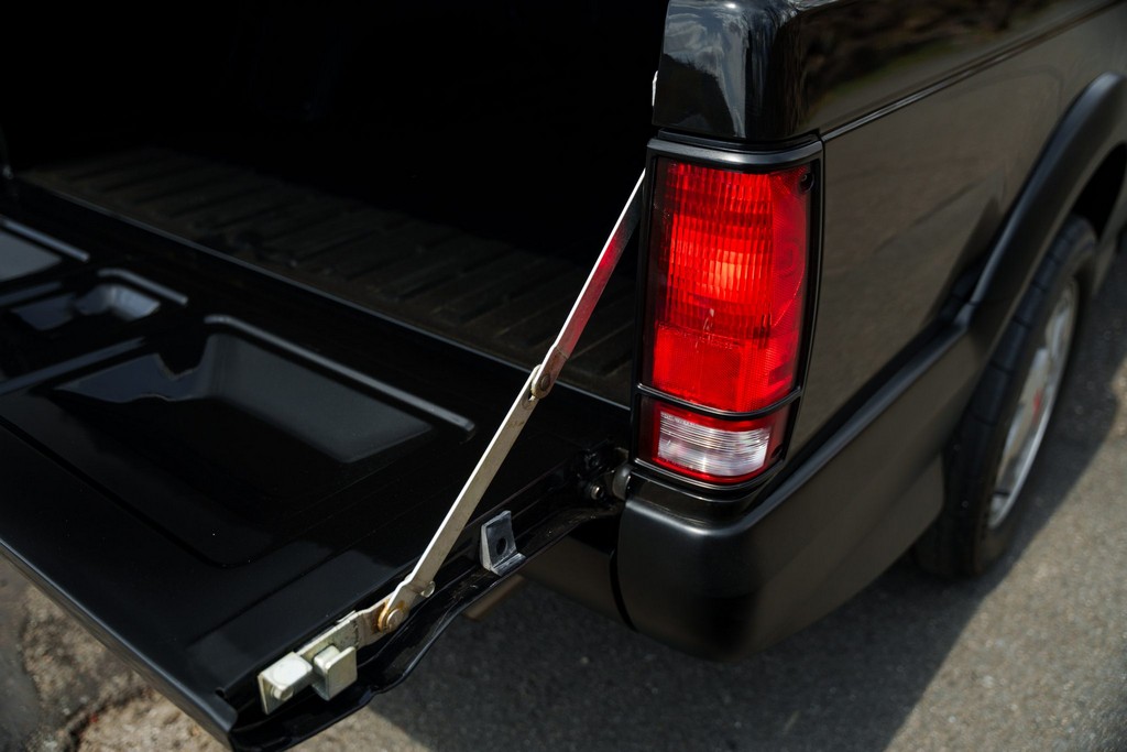 1991 GMC Syclone - Image 119