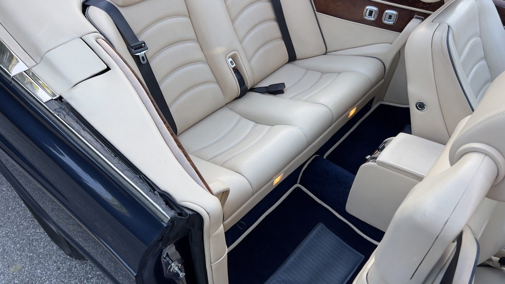 2001 Bentley Azure - Image 105