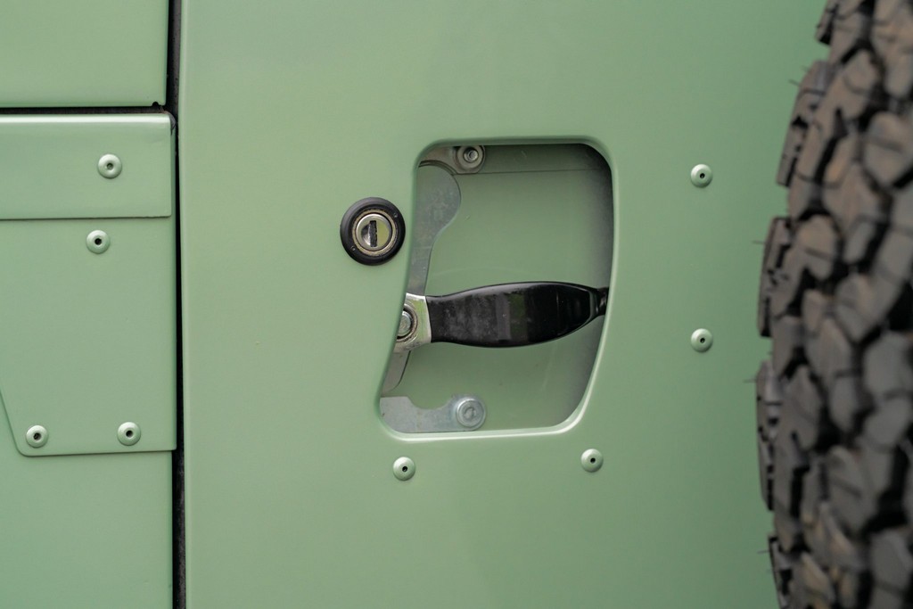 1995 Land Rover Defender 110 - Online Sale - Image 22