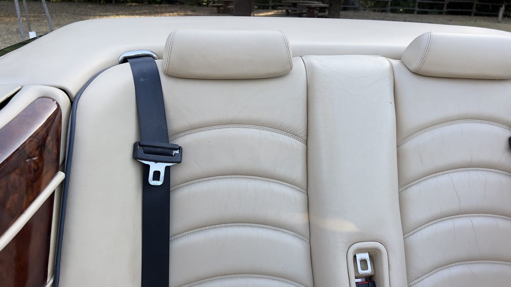 2001 Bentley Azure - Image 109