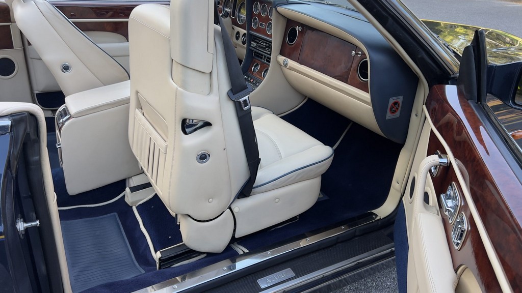 2001 Bentley Azure - Image 114