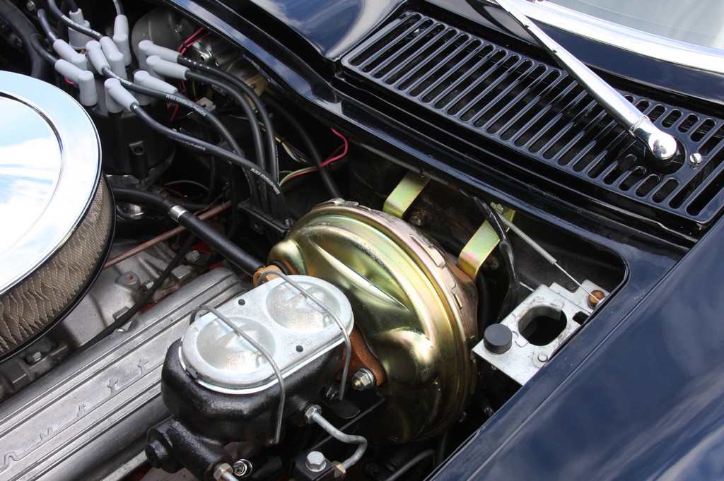 1966 Chevrolet Corvette Convertible 327/350 L79 - Image 12