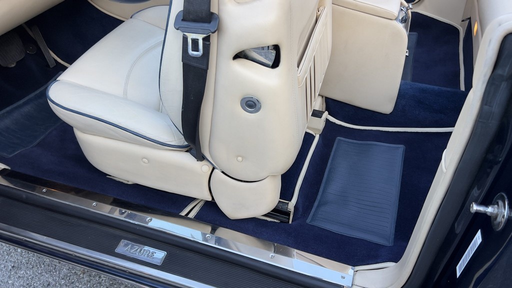 2001 Bentley Azure - Image 118