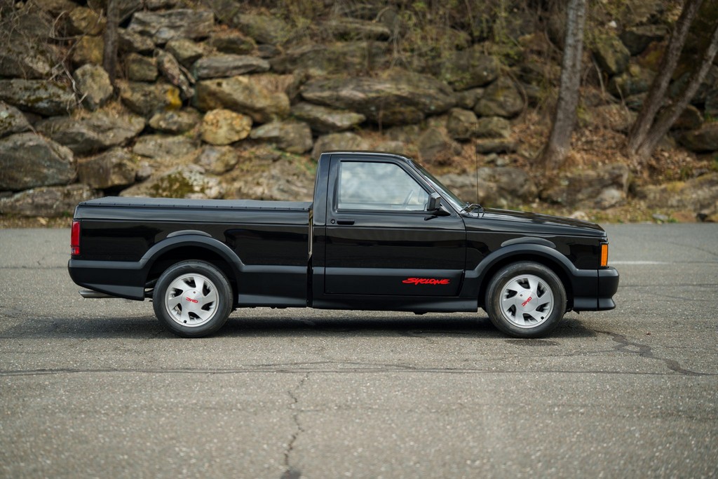 1991 GMC Syclone - Image 6