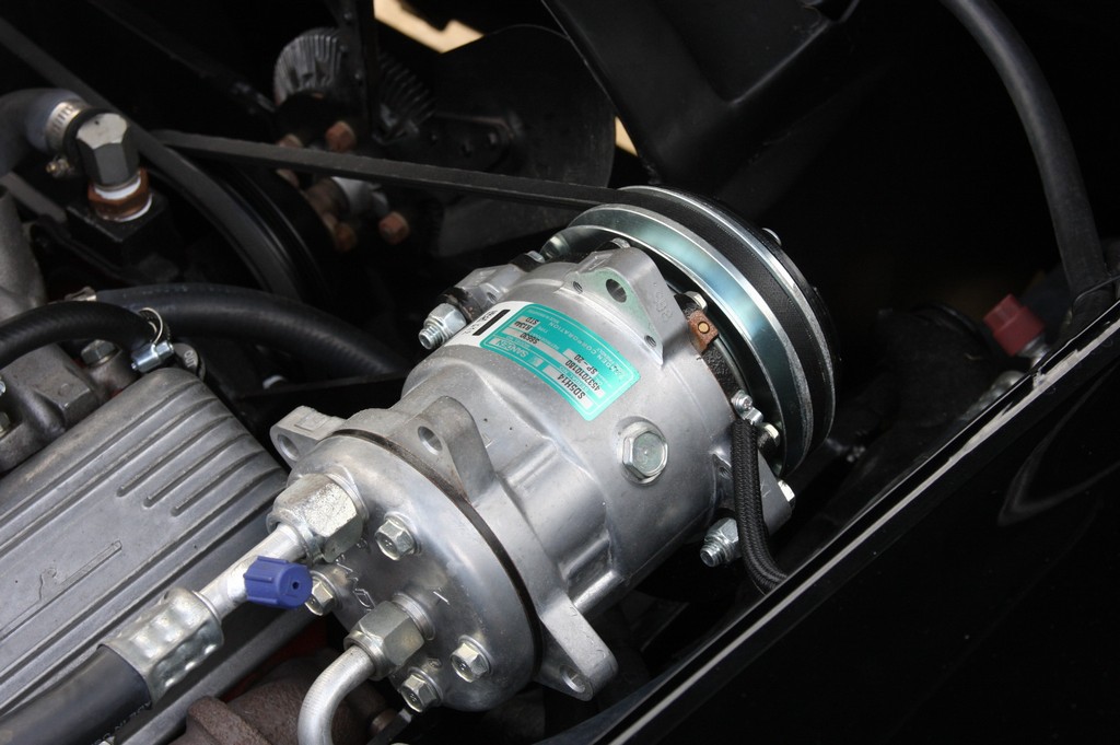 1966 Chevrolet Corvette Convertible 327/350 L79 - Image 16