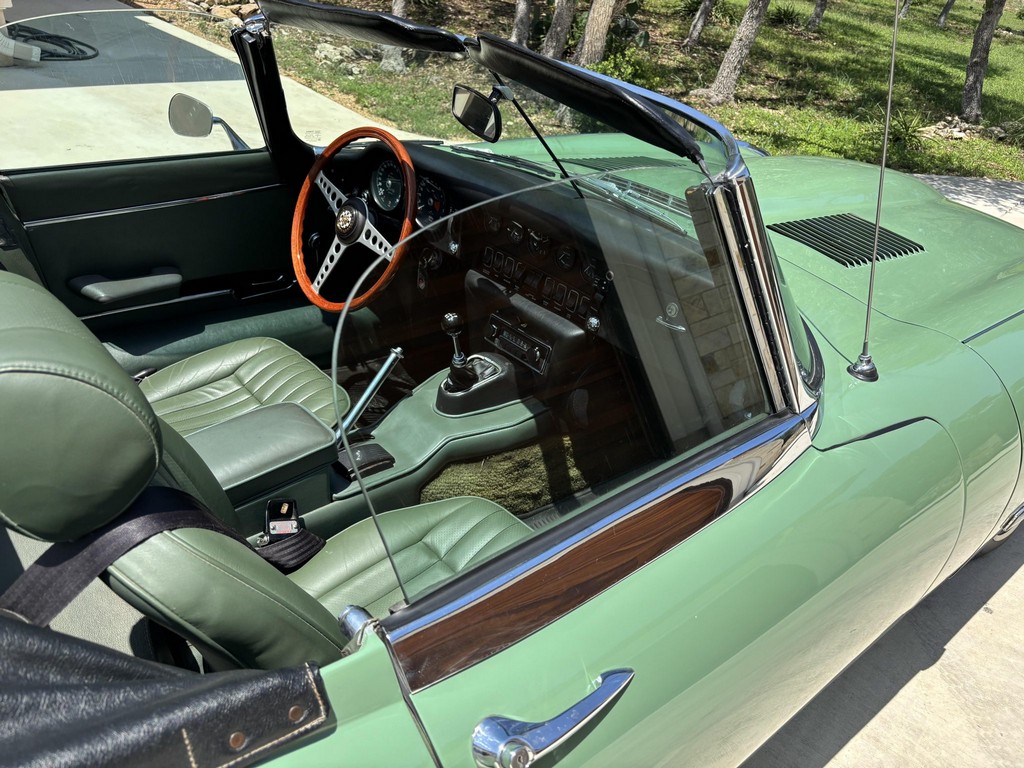 1971 Jaguar XKE Series II Roadster - Image 8