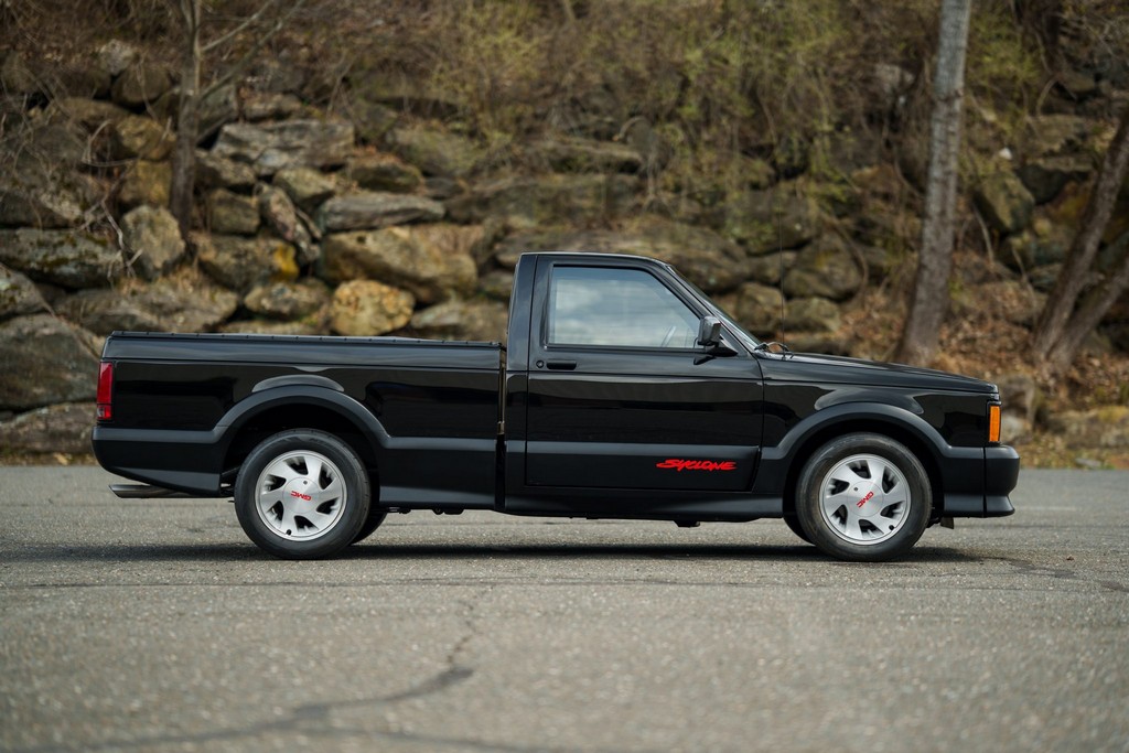 1991 GMC Syclone - Image 7