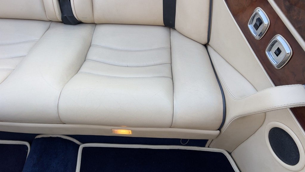 2001 Bentley Azure - Image 129