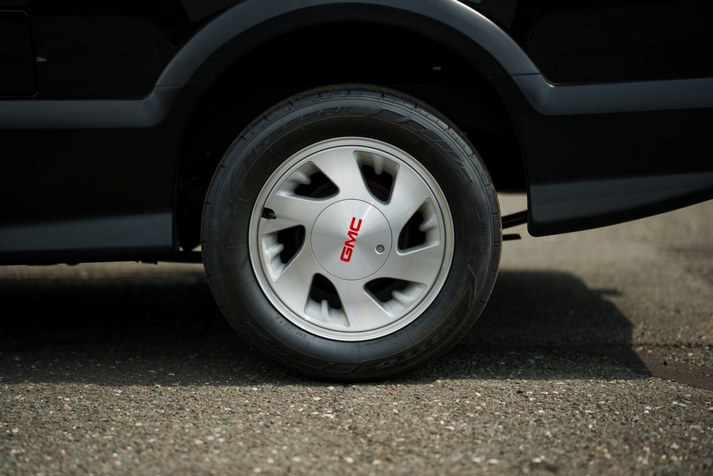 1991 GMC Syclone - Image 14