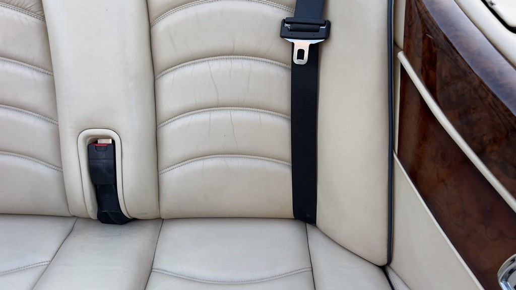 2001 Bentley Azure - Image 131