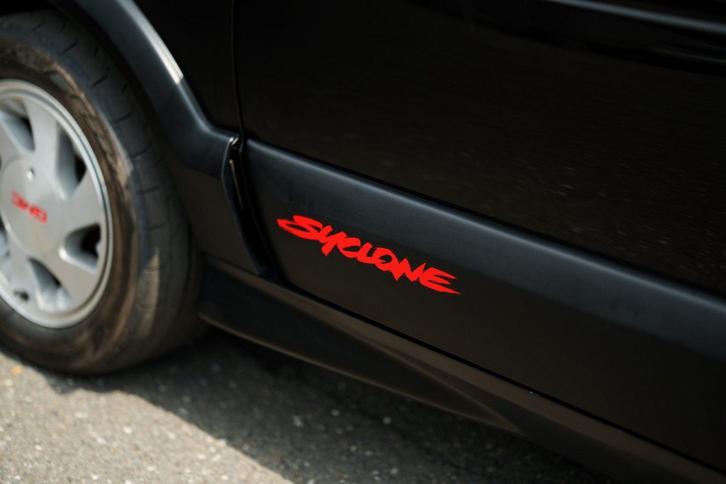 1991 GMC Syclone - Image 20