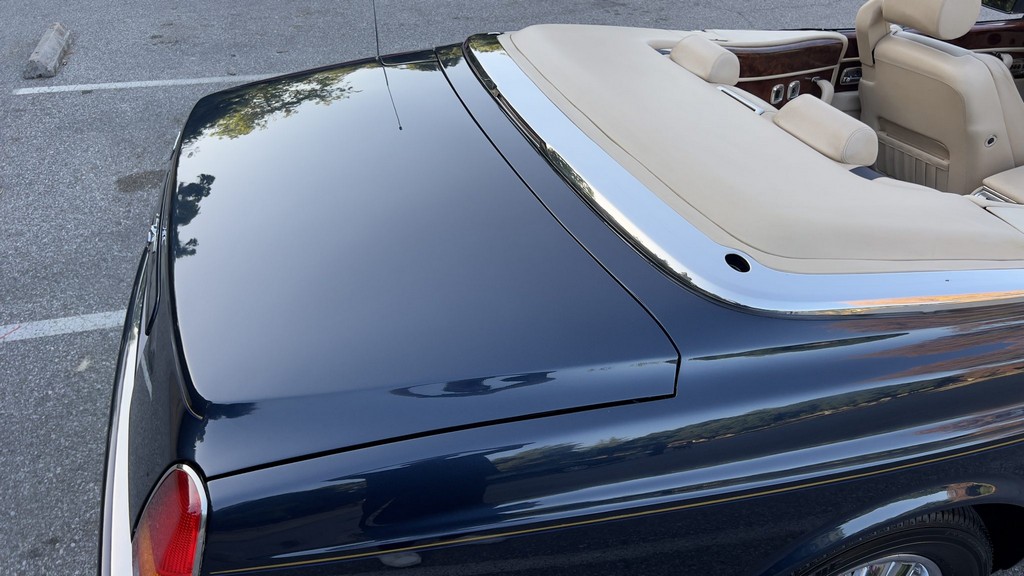 2001 Bentley Azure - Image 140