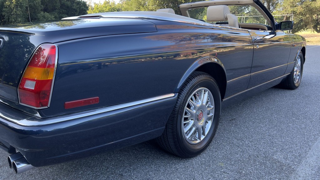 2001 Bentley Azure - Image 142