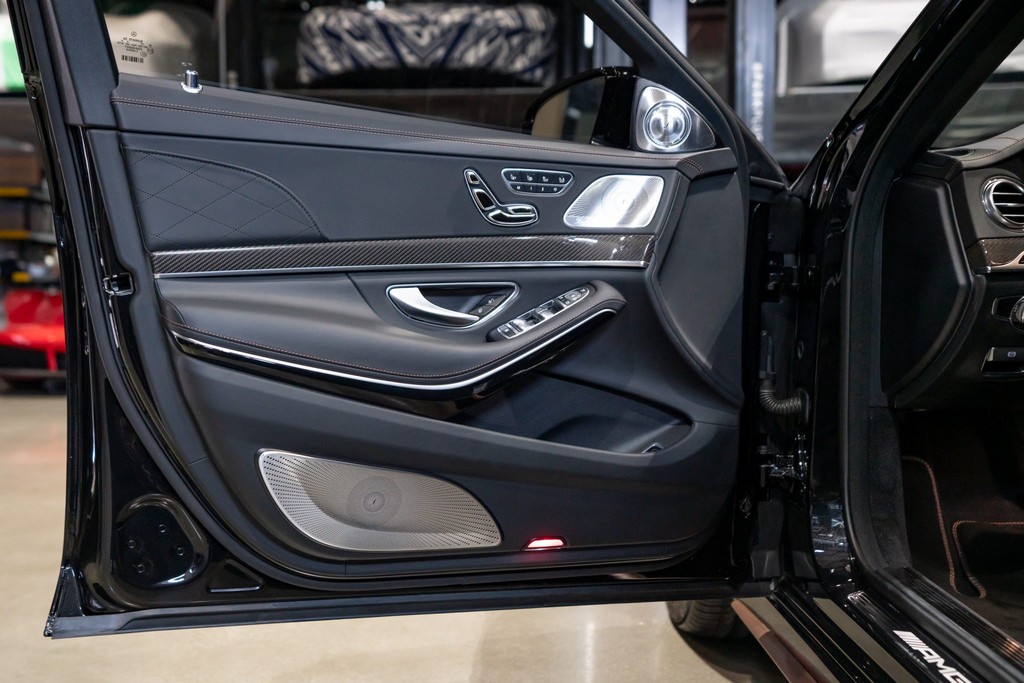 2020 Mercedes-AMG S65 Sedan Final Edition - Image 186