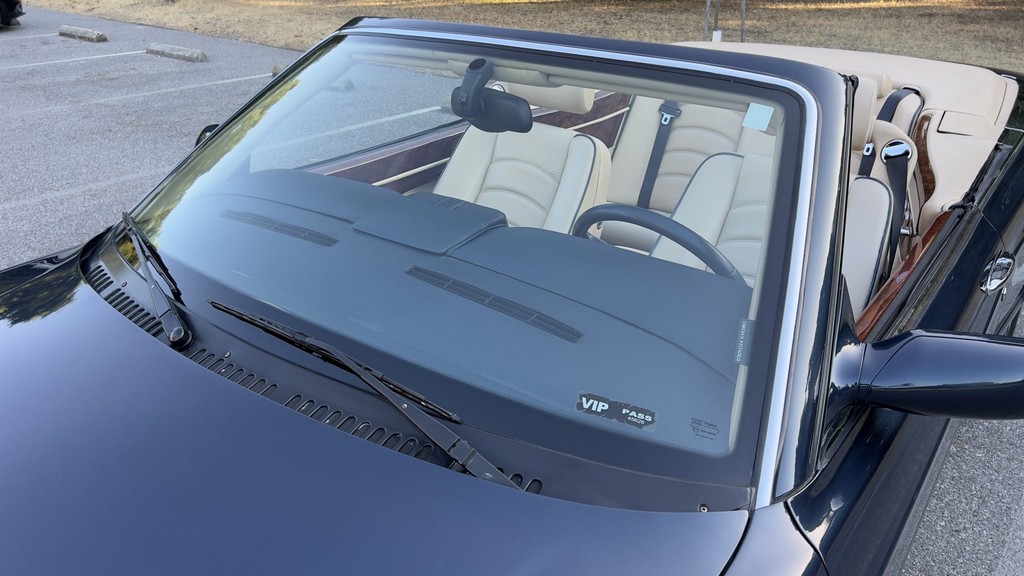 2001 Bentley Azure - Image 148