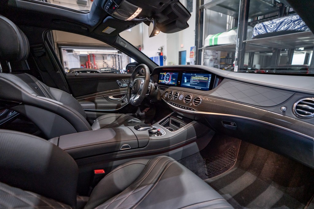 2020 Mercedes-AMG S65 Sedan Final Edition - Image 194